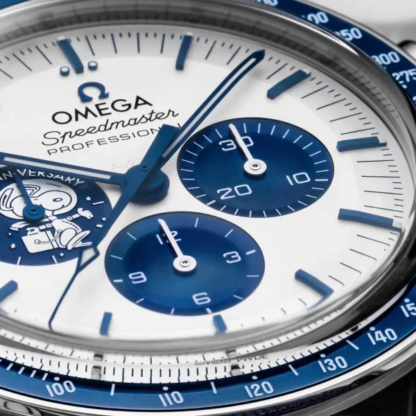 Omega Speedmaster Professional Moonwatch Snoopy Edition Blue